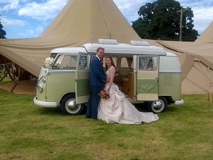 Jessie, bay window VW Campervan exterior